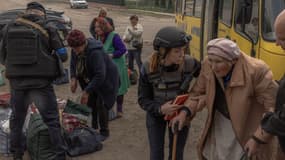 Des Ukrainiens évacués de la région de Kharkiv, ce dimanche 12 mai 2024.