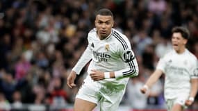 Kylian Mbappé avec le Real Madrid en mars 2025