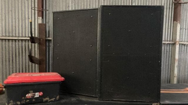 Les enceintes saisies à la rave-party de Feyzin, le 16 mars 2025.