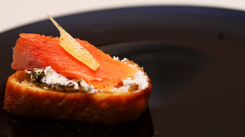 Réveillon de Noël: attention à ces rappels de toasts et de truite fumée à ne surtout plus consommer