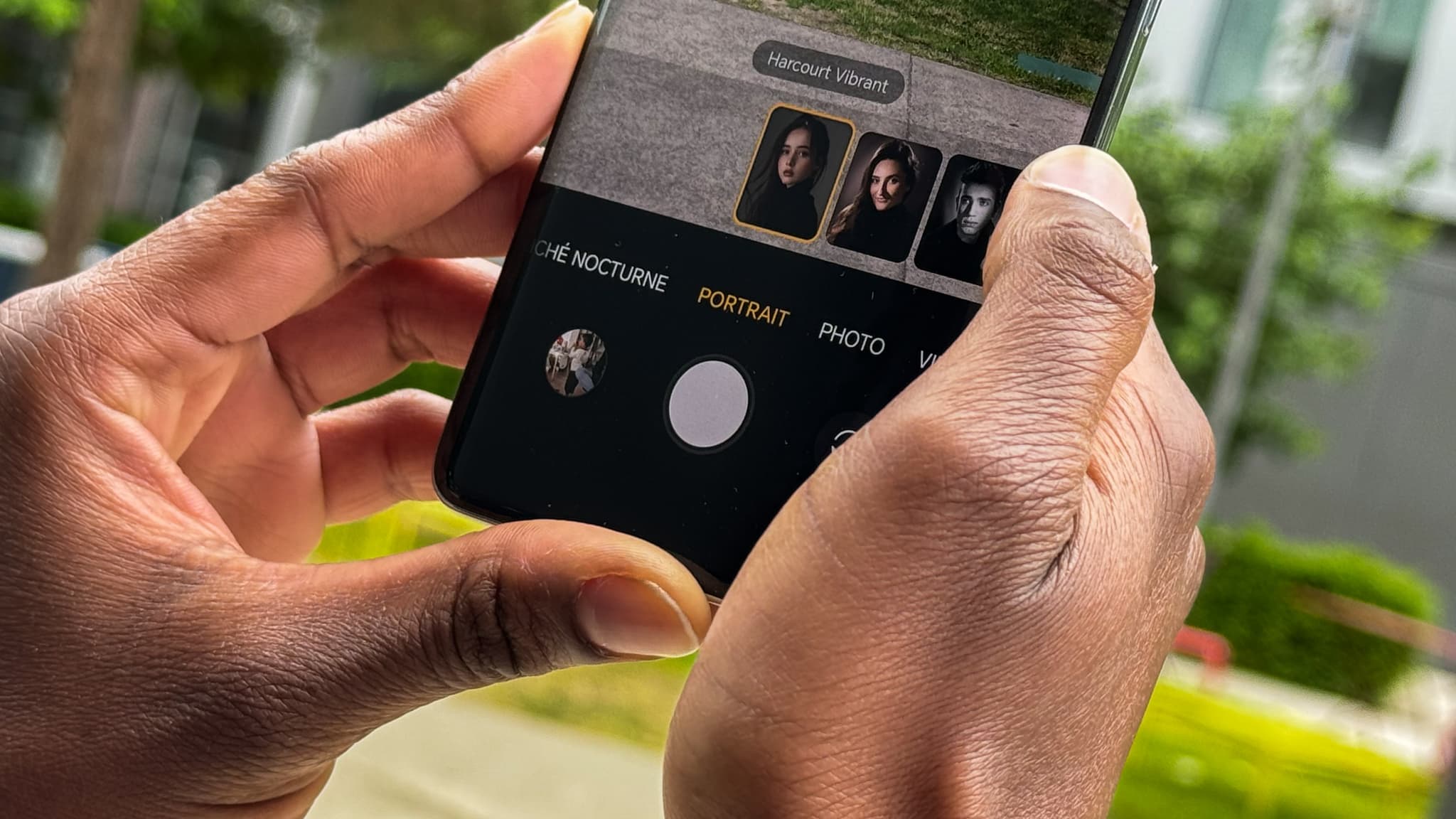 Le Honor 200 Pro propose trois modes Harcourt pour les portraits.