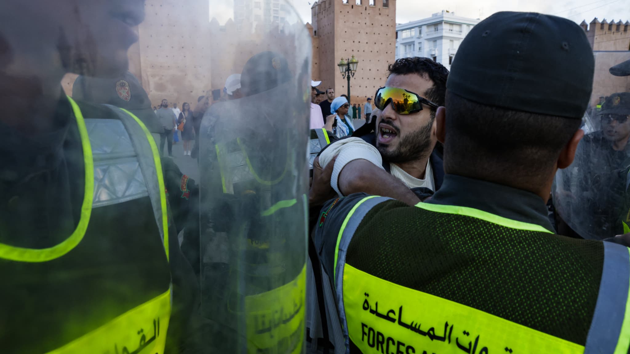 MAROC: PLUS DE 400 INTERPELLATIONS ET PRÈS DE 300 BLESSÉS APRÈS DES HEURTS