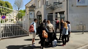 L'entrée du lycée Fenelon à La Rochelle où a été perpétré le viol d'une lycéenne.