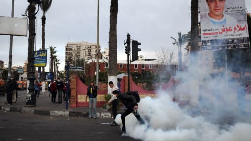 Heurts jeudi entre policiers et manifestants à Port-Saïd.