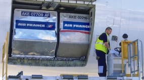 Syndicats et direction d'Air France se contredisent sur les montants provisionnés pour les retraites-chapeaux au sein de la compagnie.