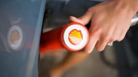 Shell teste un système automatique qui fixe et change les prix en permanence des carburants de certaines de ses stations-service aux Pays-Bas. 