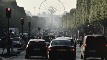 77% des habitants de l’agglomération parisienne utilisent leur voiture chaque semaine, 50% tous les jours.