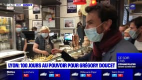 Lyon: Grégory Doucet sur le terrain pour célébrer ses 100 jours à la tête de la ville 