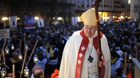 Le cardinal de Paris, monseigneur André Vingt-Trois, sur le parvis de Notre-Dame de Paris, le 22 novembre 2014.