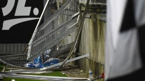 La barrière qui a cédé au stade de la Licorne
