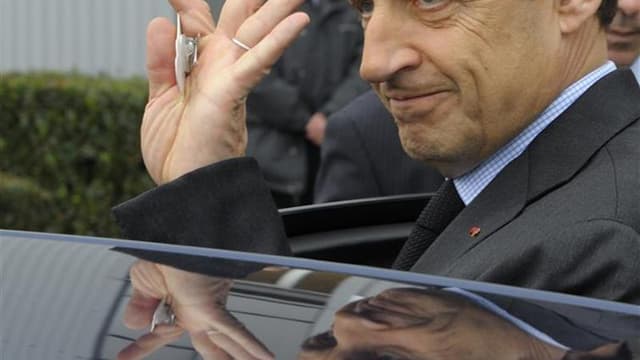 L'Etat est prêt à investir si nécessaire 150 millions d'euros à Florange, en Moselle, pour sauver les hauts-fourneaux d'ArcelorMittal actuellement à l'arrêt, a déclaré lundi Nicolas Sarkozy. /Photo prise le 24 février 2012/REUTERS/Philippe Wojazer