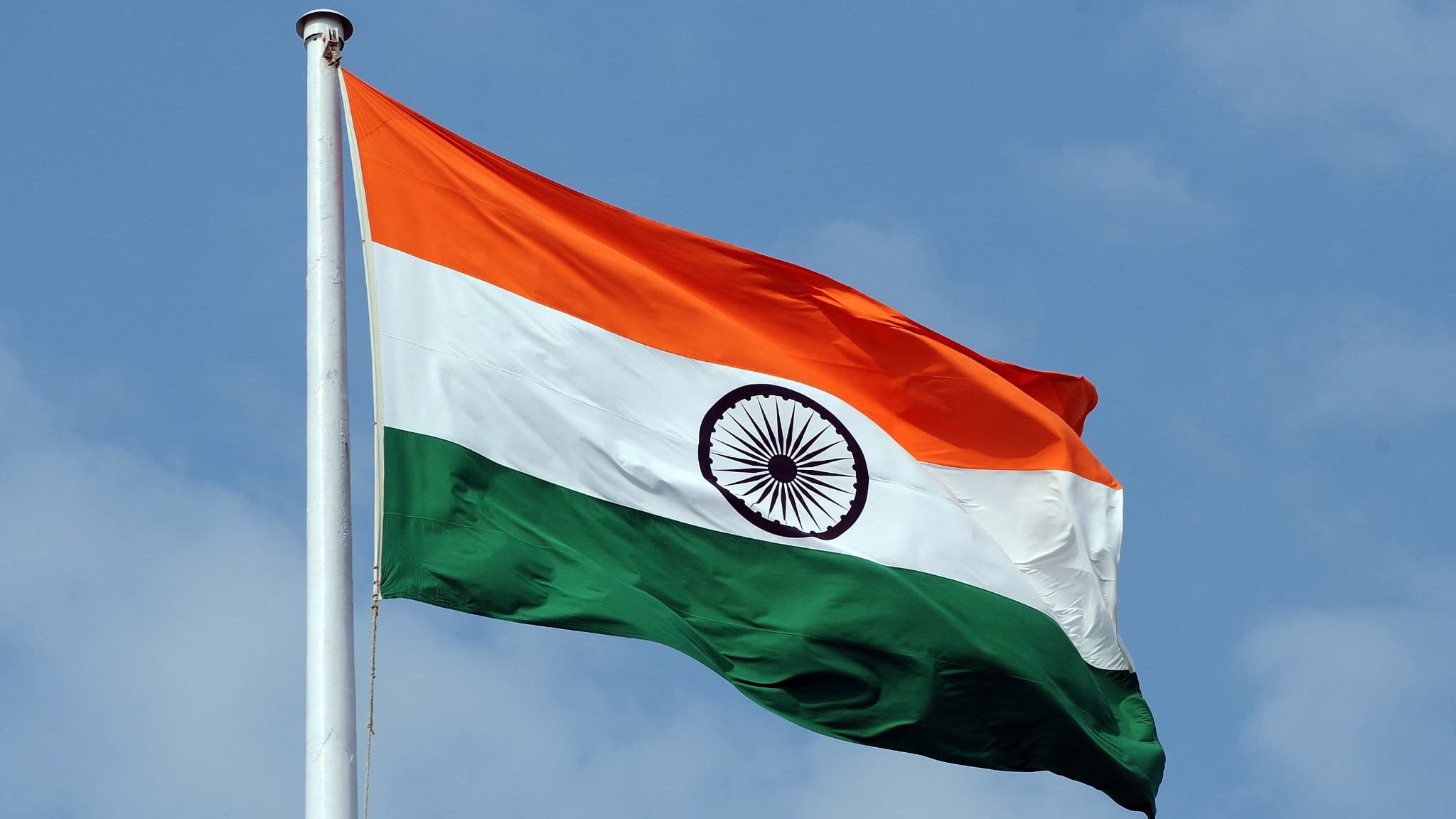 "NOUS NE MONTRERONS JAMAIS DE FAIBLESSE": L'INDE NE "S'INCLINERA PAS" FACE AUX DROITS DE DOUANE AMÉRICAINS