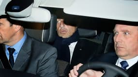 Nicolas Sarkozy a été mis en examen jeudi à Bordeaux après plusieurs heures de confrontation avec les membres du personnel de Lilian Bettencourt.
