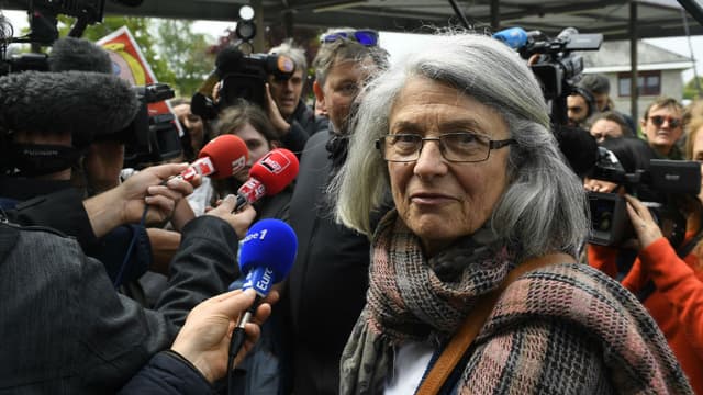 Catherine Blein, conseillère régionale Front national et candidate aux législatives en Bretagne, le 4 mai 2017 lors d'une visite à Dol-de-Bretagne (Ille-et-Vilaine).