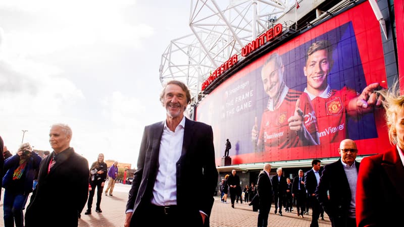 Salariés licenciés, contrat de Sir Alex Ferguson rompu, cantine fermée... Comment Manchester United perd son prestige