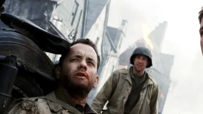 Tom Hanks et Matt Damon dans 'Il faut sauver le soldat Ryan" Tom Hanks et Matt Damon dans 'Il faut sauver le soldat Ryan"
