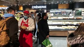 Le groupe lyonnais Boucheries André a lancé il y a deux mois son site internet "La Base", permettant aux étudiants de récupérer de la nourriture gratuitement plutôt que de la jeter.
