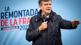 Le candidat ex-PS à la présidentielle Arnaud Montebourg à Carbonne le 30 septembre 2021