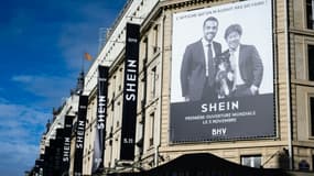 Publicité sur une façade du Bazar de l'Hotel de Ville (BHV) à Paris, le 3 novembre 2025, annonçant l'ouverture d'un espace Shein pour le 5 novembre  