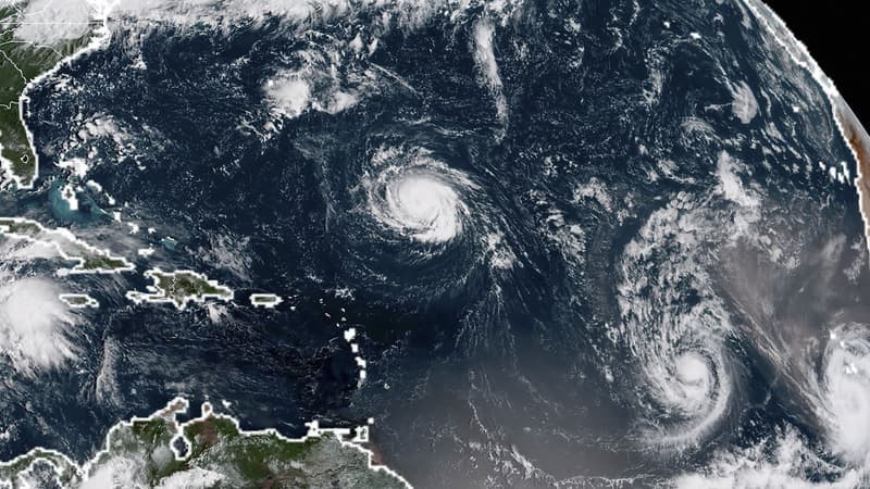 Florence, Isaac et Olivia traversant l'Atlantique, le 9 septembre 2018. 