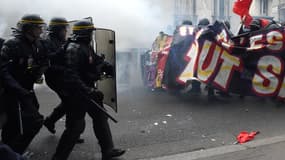 Des heurts ont éclaté ce samedi en marge de la marche organisée pour rendre hommage à Clément Méric, militant antifaciste mort il y a trois ans. 