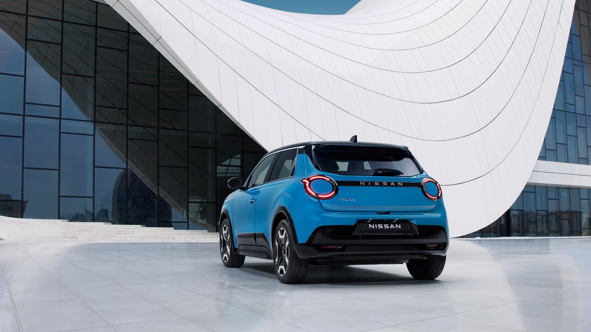 The new Nissan Micra adopts all rounds. The new Nissan Micra adopts all rounds.