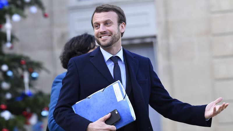 Emmanuel Macron barbu