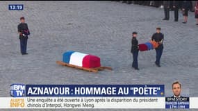 Aznavour, hommage au "poète"