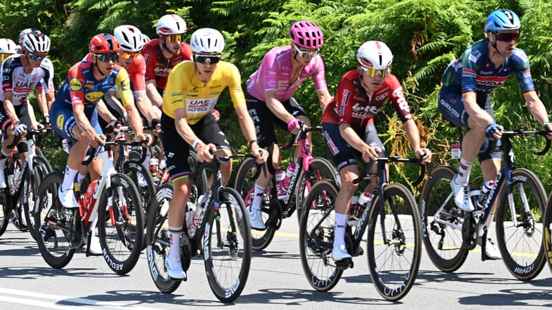 Tadej Pogacar sur le Tour de Suisse le 18 juin 2026 2306719