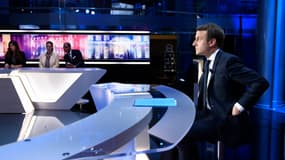 Emmanuel Macron sur le plateau de TF1, jeudi 27 avril. 