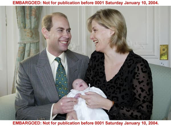 Lady Louise Windsor on January 9, 2004 two months after her birth with her parents