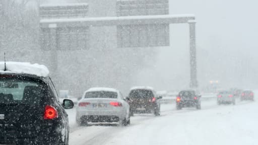 La circulation routière, notamment des poids-lourds, a été perturbée.