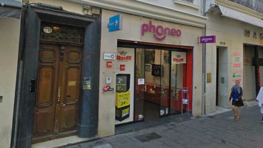 L'entrée de l'immeuble où s'est produit le drame