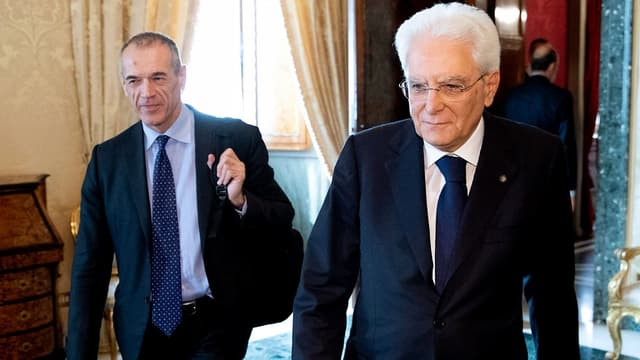 Carlo Cottarelli et Sergio Mattarella à la présidence italienne le 29 mai 2018.