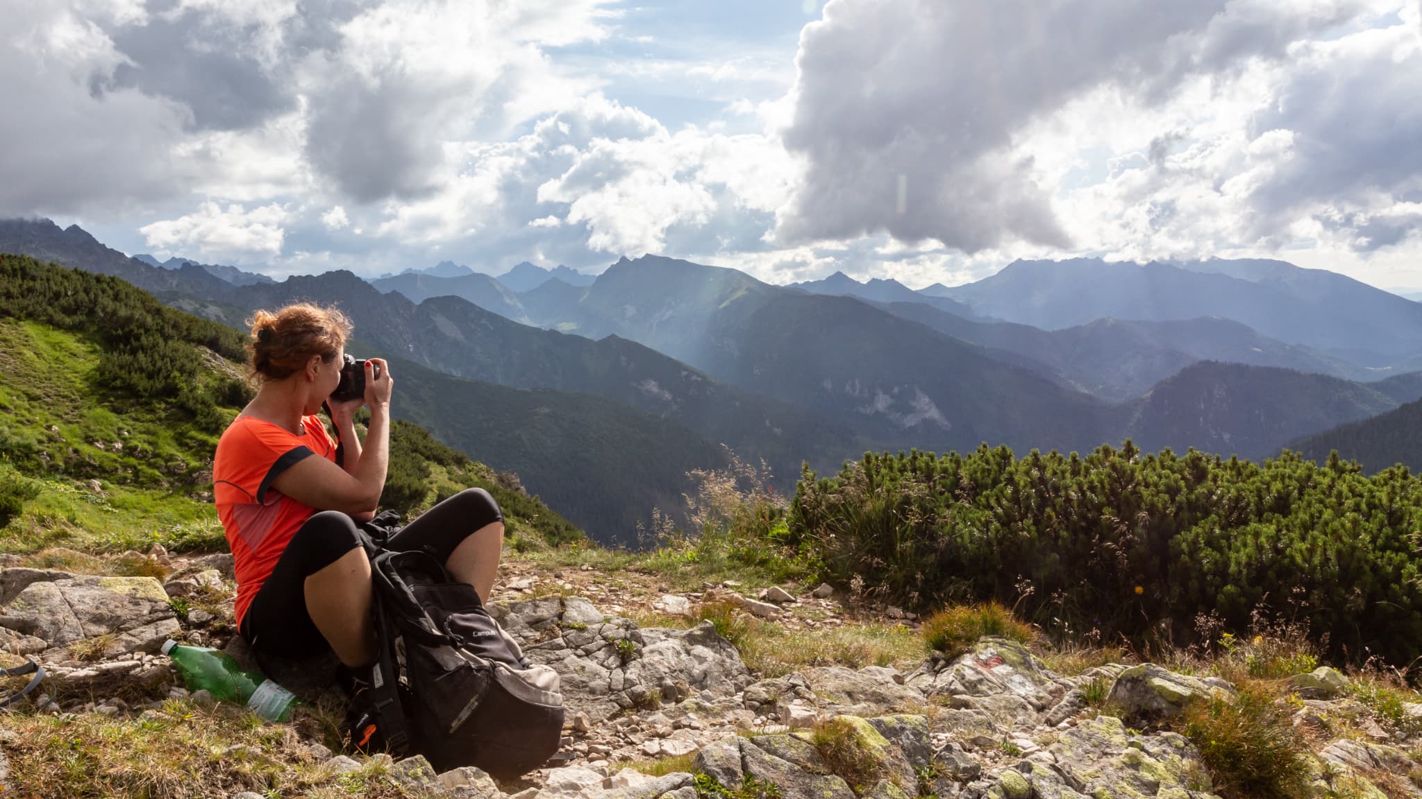 ILS ONT PRÉPARÉ LEURS VACANCES AVEC UNE IA ET SE SONT RETROUVÉS À CHERCHER DES SITES TOURISTIQUES QUI N'EXISTENT PAS
