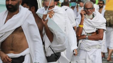 Des pèlerins musulmans quittent le Mont Arafat pour se rendre à Mina, le 31 août 2017 lors du Hajj à La Mecque