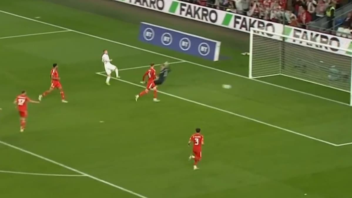 La passe décisive de Robert Lewandowski La passe décisive de Robert Lewandowski