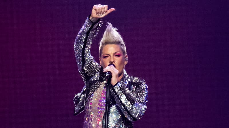 La chanteuse Pink lors de son concert à Paris La Défense Arena le 20 juin 2023.