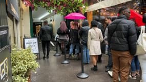 La file d'attente devant le magasin éphémère Shein