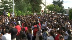 Une marche blanche en mémoire du jeune homme de 22 ans mort mardi soir lors d'un contrôle policier est organisée ce jeudi à Breil près de Nantes.