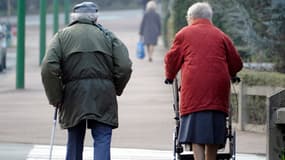 Un couple de personnes âgées, à Cesson-Sévigné le 1er mars 2012 (Photo d'illustration)