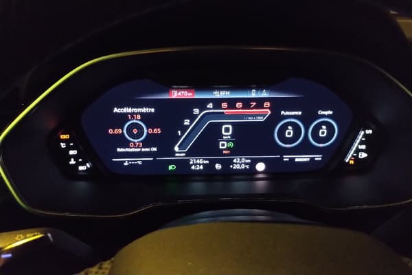 Le RS Q3 Sportback se veut avant tout un modèle sportif, avec une accélération de 0 à 100 en seulement 4,5 secondes. Le RS Q3 Sportback se veut avant tout un modèle sportif, avec une accélération de 0 à 100 en seulement 4,5 secondes.
