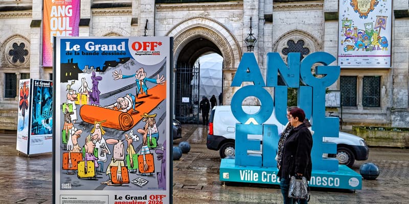 Apres l'annulation du FIBD 2026, Festival international de la bande dessinée, un collectif d auteurs, éditeurs et acteurs du secteur de la bande dessinée ont créé le Grand OFF qui se déroulera du 29 janvier au 1 février 2026. Illustrations de la mise en place a la veille du début de l'événement le 28 janvier 2026 a Angoulême, Nouvelle Aquitaine, France.
