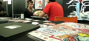 Salon du tatouage: un dessin pour se souvenir des attentats