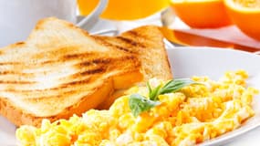 Une très bonne recette pour le petit-déjeuner, à voir ici.