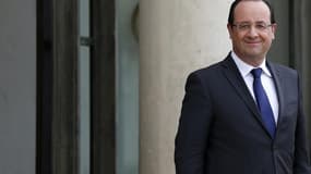 François Hollande promet de tirer les enseignements de la législative du Lot-et-Garonne, huitième désaveu pour le Parti socialiste depuis juin 2012, alors que la majorité se divise sur les remèdes à l'essor du Front national. /Photo prise le 28 mai 2013/R