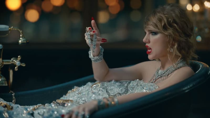Taylor Swift dans son clip "Look What You Made Me Do"