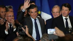 François Fillon, entre Eric Ciotti et Christian Estrosi lors d'un meeting le 11 janvier 2017 à Nice. (Photo d'illustration)