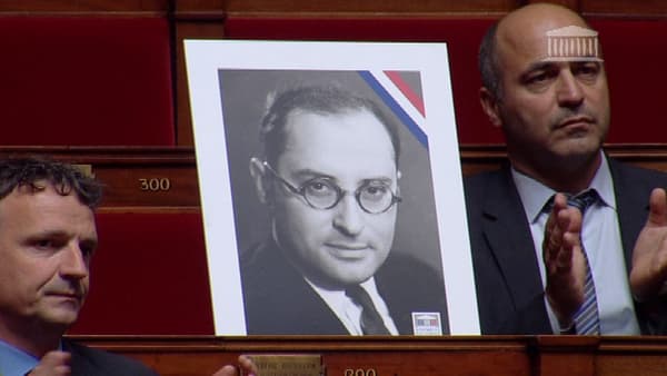 Le portrait de Jean Zay dans les rangs de l'Assemblée nationale, le 27 mai. 