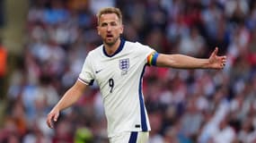 L'attaquant anglais Harry Kane face à l'Islande 
